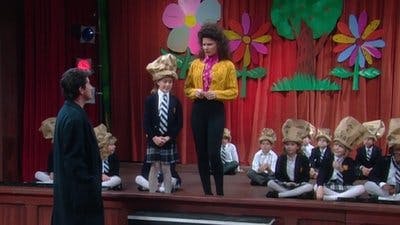 Assistir Competente e Descarada Temporada 1 Episódio 12 Online em HD