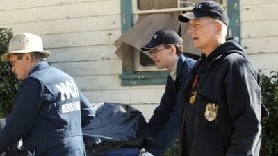 Assistir NCIS: Investigação Naval Temporada 10 Episódio 22 Online em HD