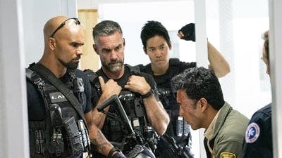 Assistir S.W.A.T.: Força de Intervenção Temporada 3 Episódio 2 Online em HD