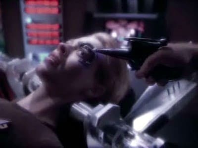 Assistir Jornada nas Estrelas: Voyager Temporada 4 Episódio 17 Online em HD