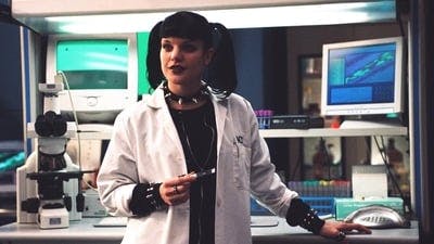 Assistir NCIS: Investigação Naval Temporada 1 Episódio 17 Online em HD