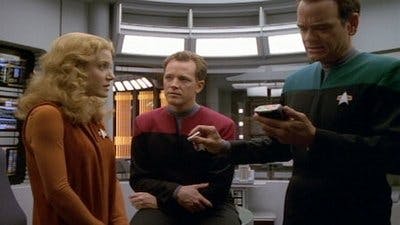 Assistir Jornada nas Estrelas: Voyager Temporada 3 Episódio 21 Online em HD