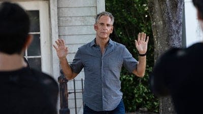 Assistir NCIS: Nova Orleans Temporada 5 Episódio 10 Online em HD