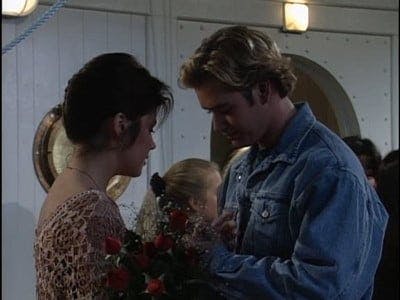 Assistir Salvados por la campana: Años de universidad Temporada 1 Episódio 18 Online em HD