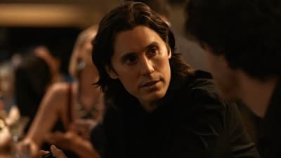 Assistir WeCrashed Temporada 1 Episódio 2 Online em HD