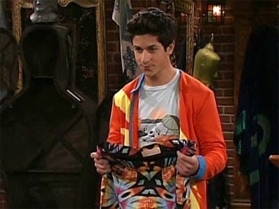 Assistir Os Feiticeiros de Waverly Place Temporada 2 Episódio 1 Online em HD
