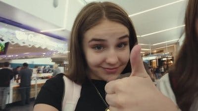 Assistir Má Influência: O Lado Sombrio dos Influencers Infantis Temporada 1 Episódio 1 Online em HD