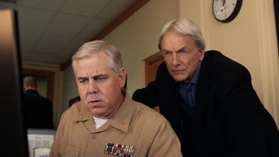 Assistir NCIS: Investigação Naval Temporada 15 Episódio 12 Online em HD