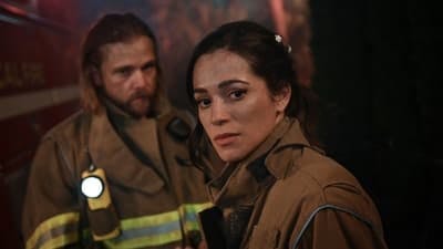 Assistir Fire Country Temporada 3 Episódio 2 Online em HD