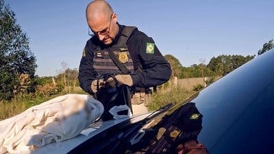 Assistir Border Control: Brazil Temporada 3 Episódio 22 Online em HD
