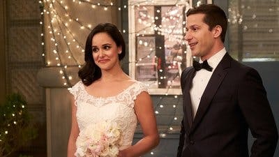 Assistir Brooklyn Nine-Nine: Lei e Desordem Temporada 5 Episódio 22 Online em HD
