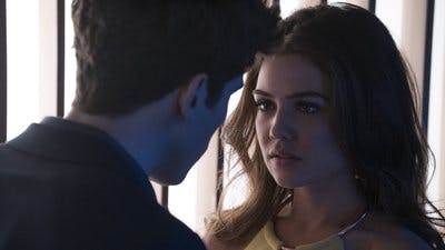 Assistir Famous in Love Temporada 2 Episódio 5 Online em HD