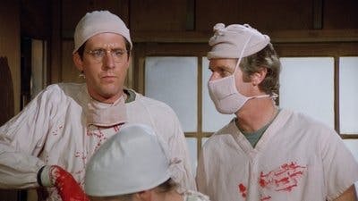 Assistir M*A*S*H Temporada 8 Episódio 17 Online em HD