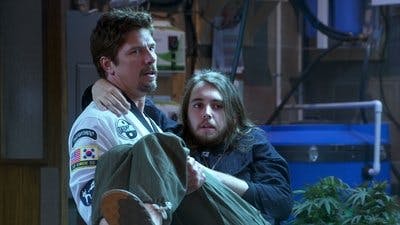 Assistir Disjointed Temporada 1 Episódio 20 Online em HD