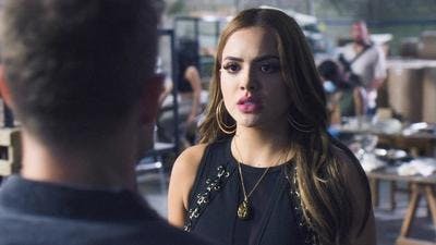 Assistir Falsa Identidade Temporada 1 Episódio 72 Online em HD