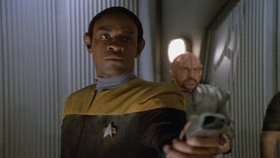 Assistir Jornada nas Estrelas: Voyager Temporada 3 Episódio 19 Online em HD