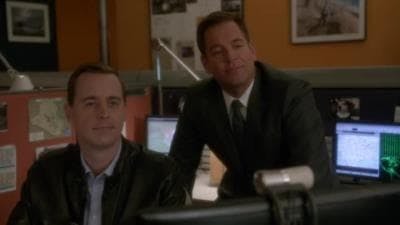 Assistir NCIS: Investigação Naval Temporada 12 Episódio 22 Online em HD