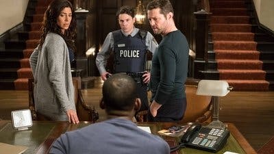 Assistir Private Eyes Temporada 2 Episódio 12 Online em HD