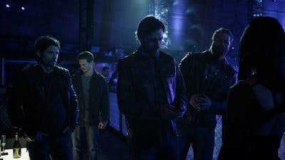 Assistir S.W.A.T.: Força de Intervenção Temporada 8 Episódio 18 Online em HD
