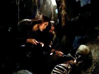 Assistir Caçadora de Relíquias Temporada 1 Episódio 12 Online em HD