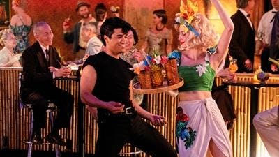 Assistir Grease: El auge de las Damas Rosas Temporada 1 Episódio 7 Online em HD