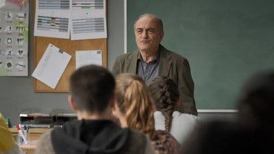 Assistir Merlí Temporada 1 Episódio 1 Online em HD