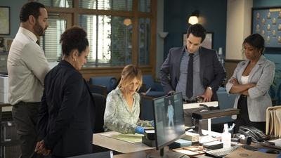 Assistir Uma Mente Excepcional Temporada 1 Episódio 13 Online em HD