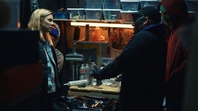 Assistir Mercado Ilegal com Mariana van Zeller Temporada 3 Episódio 3 Online em HD