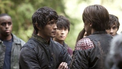 Assistir Os 100 Temporada 1 Episódio 4 Online em HD