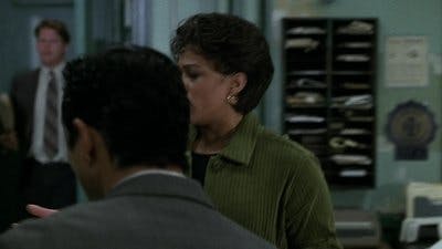 Assistir Lei & Ordem Temporada 8 Episódio 17 Online em HD