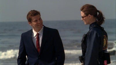 Assistir Bones Temporada 4 Episódio 7 Online em HD