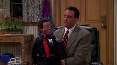 Assistir Raymond e Companhia Temporada 2 Episódio 21 Online em HD