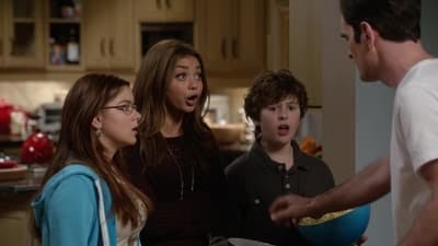 Assistir Família Moderna Temporada 4 Episódio 15 Online em HD