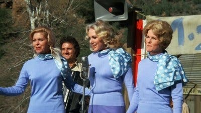 Assistir M*A*S*H Temporada 1 Episódio 24 Online em HD