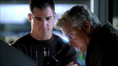 Assistir CSI: Investigação Criminal Temporada 2 Episódio 17 Online em HD