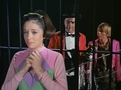 Assistir Perdidos no Espaço Temporada 3 Episódio 12 Online em HD