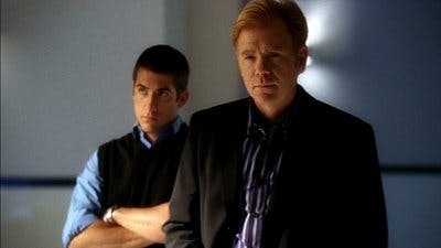 Assistir CSI: Miami Temporada 4 Episódio 21 Online em HD