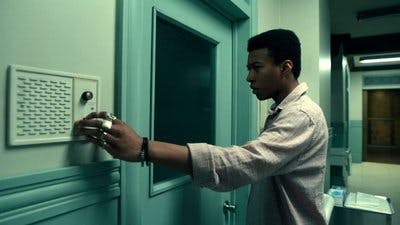 Assistir O Clube da Meia-Noite Temporada 1 Episódio 4 Online em HD