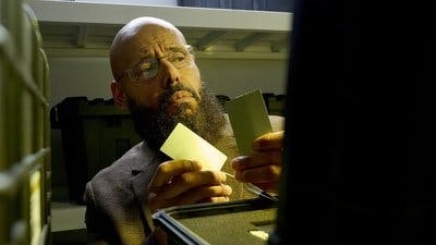 Assistir SurrealEstate Temporada 3 Episódio 2 Online em HD