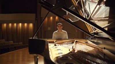 Assistir Little America Temporada 2 Episódio 7 Online em HD