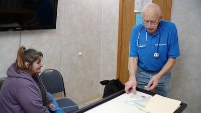 Assistir Clínica Animal com Dr. Pol Temporada 23 Episódio 8 Online em HD