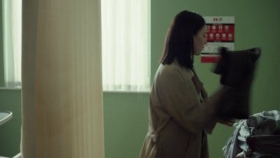 Assistir Smother Temporada 3 Episódio 3 Online em HD