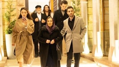Assistir Safir Temporada 1 Episódio 25 Online em HD