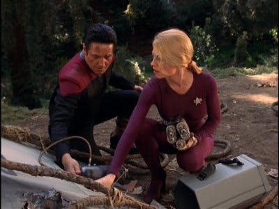 Assistir Jornada nas Estrelas: Voyager Temporada 7 Episódio 22 Online em HD