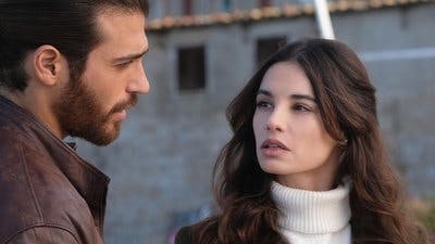 Assistir Violeta como O Mar Temporada 1 Episódio 1 Online em HD