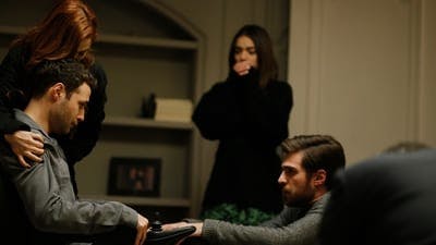 Assistir Cidade Cruel Temporada 2 Episódio 17 Online em HD