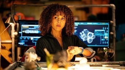 Assistir Avenue 5 Temporada 2 Episódio 7 Online em HD