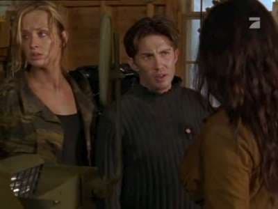 Assistir Caçadora de Relíquias Temporada 2 Episódio 15 Online em HD