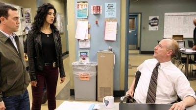 Assistir Brooklyn Nine-Nine: Lei e Desordem Temporada 1 Episódio 18 Online em HD