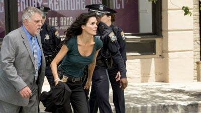 Assistir Rizzoli & Isles Temporada 6 Episódio 12 Online em HD